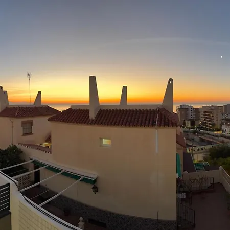 Delsol - Modern Private Pool Short Walk To Torremolinos