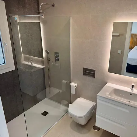 Delsol - Modern Private Pool Short Walk To Torremolinos