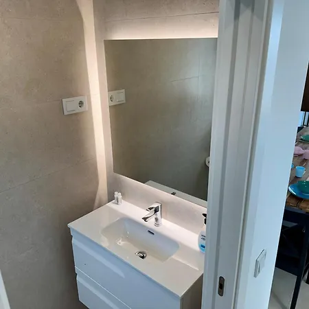 Villa Delsol - Modern Private Pool Short Walk To Torremolinos